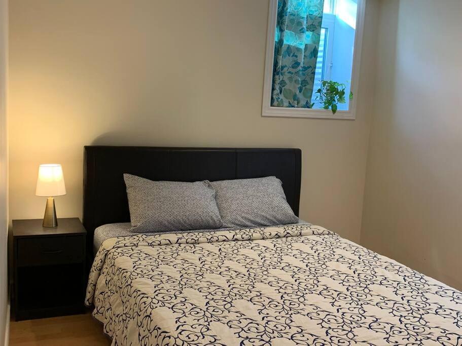 Finished 2 Bedroom Apartment In An Upscale Area Of Ajax Ngoại thất bức ảnh