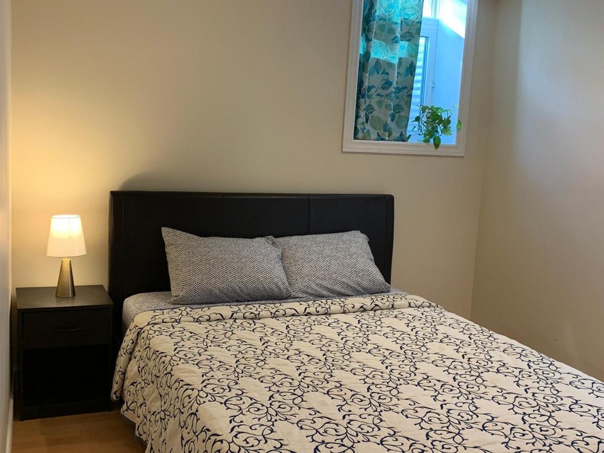 Finished 2 Bedroom Apartment In An Upscale Area Of Ajax Ngoại thất bức ảnh
